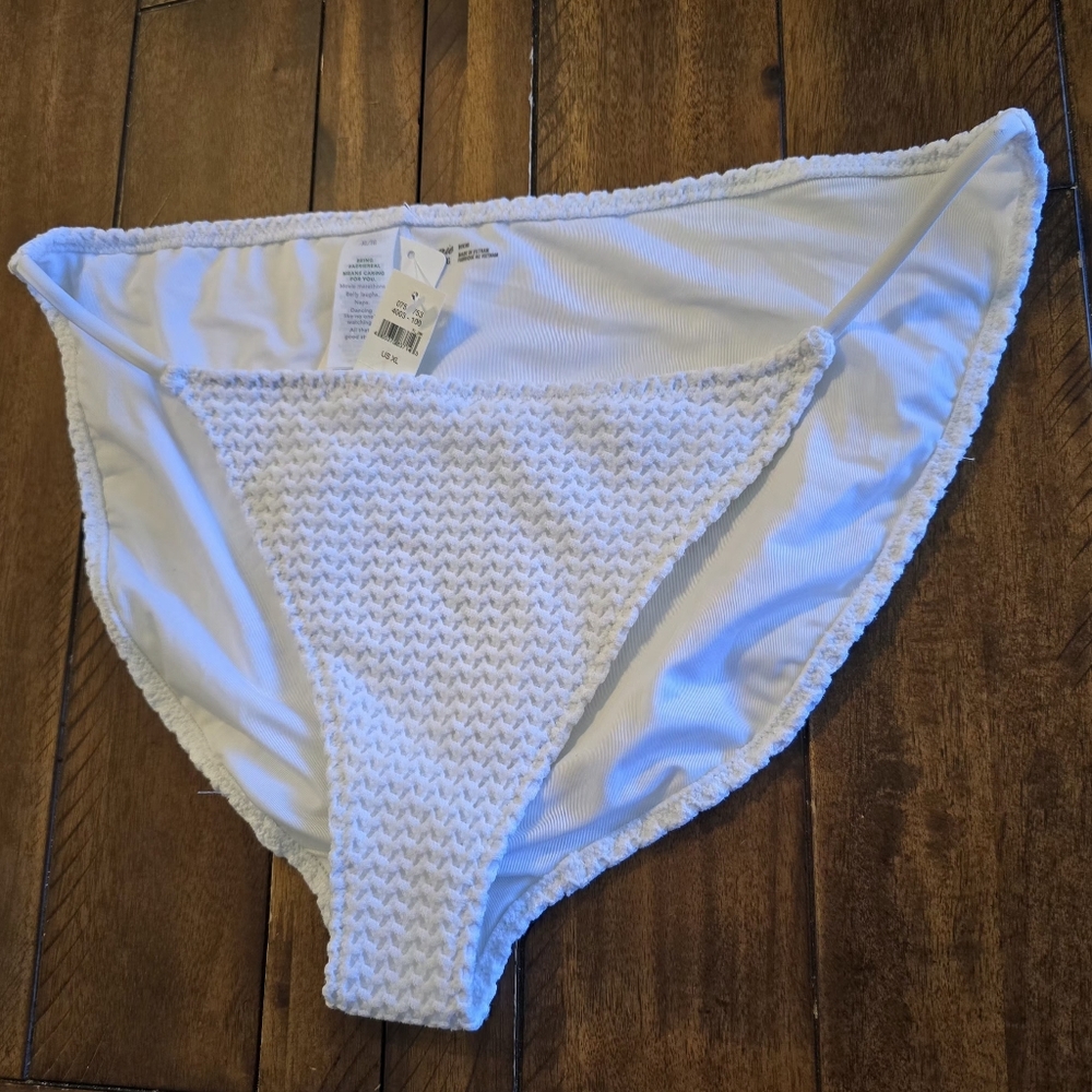 Aerie White Textured  Bikini Bottom Swim • NWT • Size XL